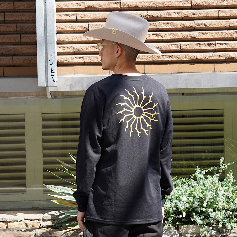 South2 West8 - L/S Round Pocket T-shirt - Circle Horn - RW658